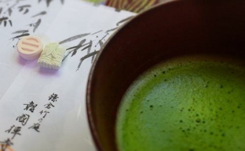 Csökkenti a szorongást a japán matcha tea? 